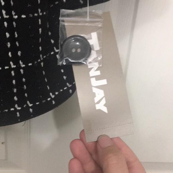 Women’s Two-piece jacket and top set. Jacket is size 12 from Tan Jay. Top is M - Picture 8 of 8